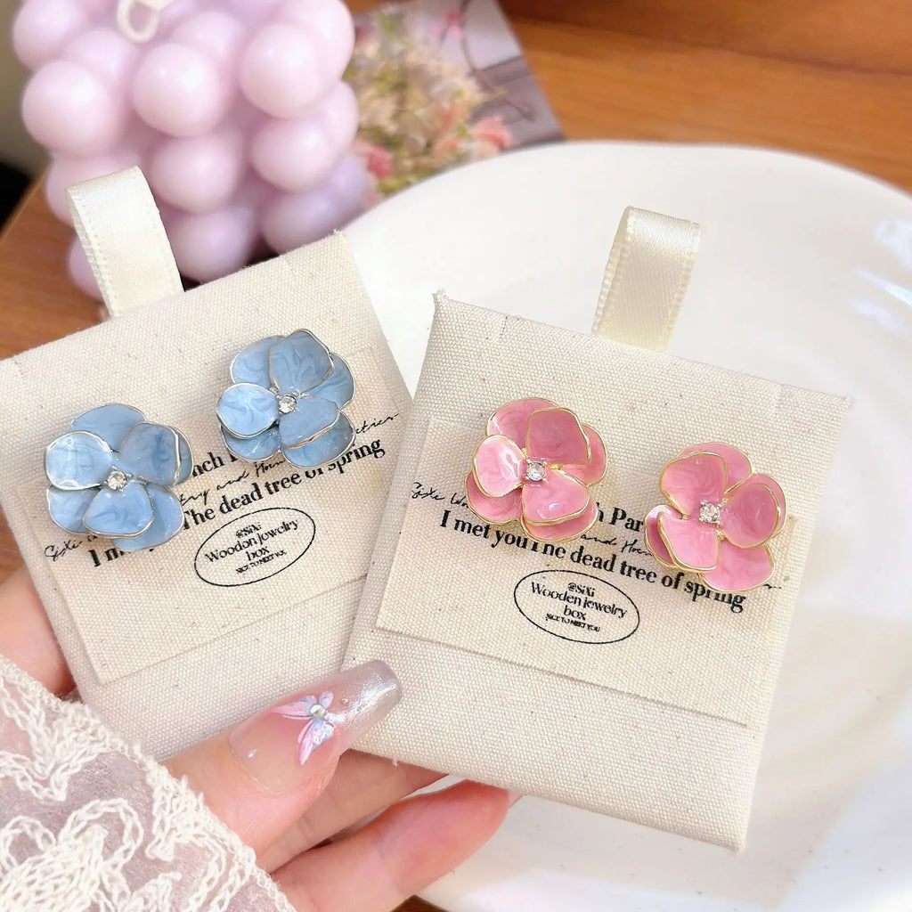 New Fashion Sweet Design Spring/Summer Blue Pink Enamel Flower Light Luxury High End Earrings Gifts For Women'S Jewelry