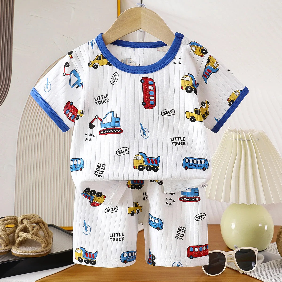 Children's 2-Piece Summer T-Shirt and Shorts Set - Animal Print