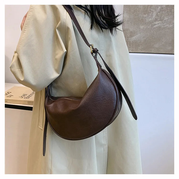 Women Vintage Soft Leather Dumpling Bag Fashion Adjustable Strap Crossbody Bag Large Capacity Crescent Shoulder Purse for Daily