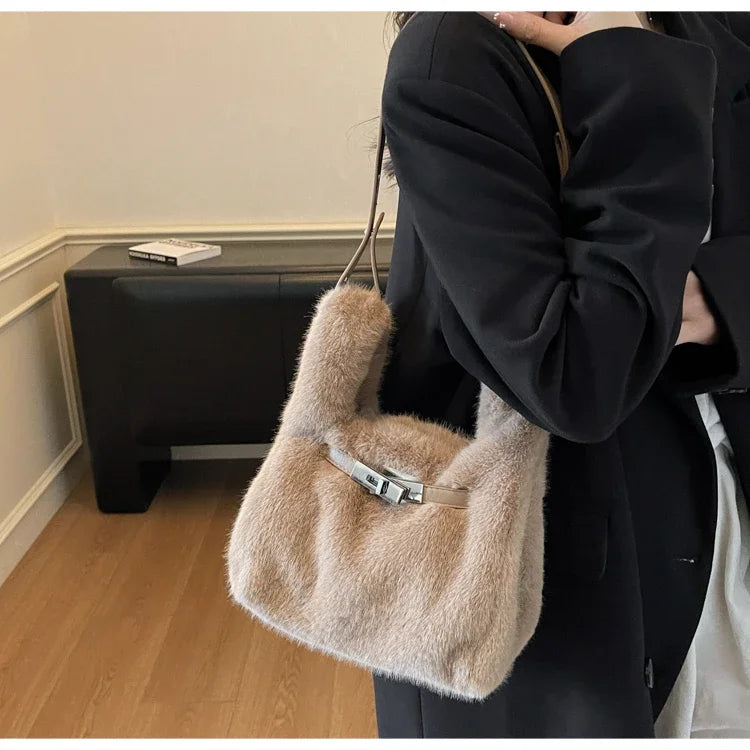 Fashionable Women's Bags Trend 2025 Faux Fur Shoulder Bags Plush Faux Mink Luxury Handbags Chic Crossbody Bag Solid Color Purses