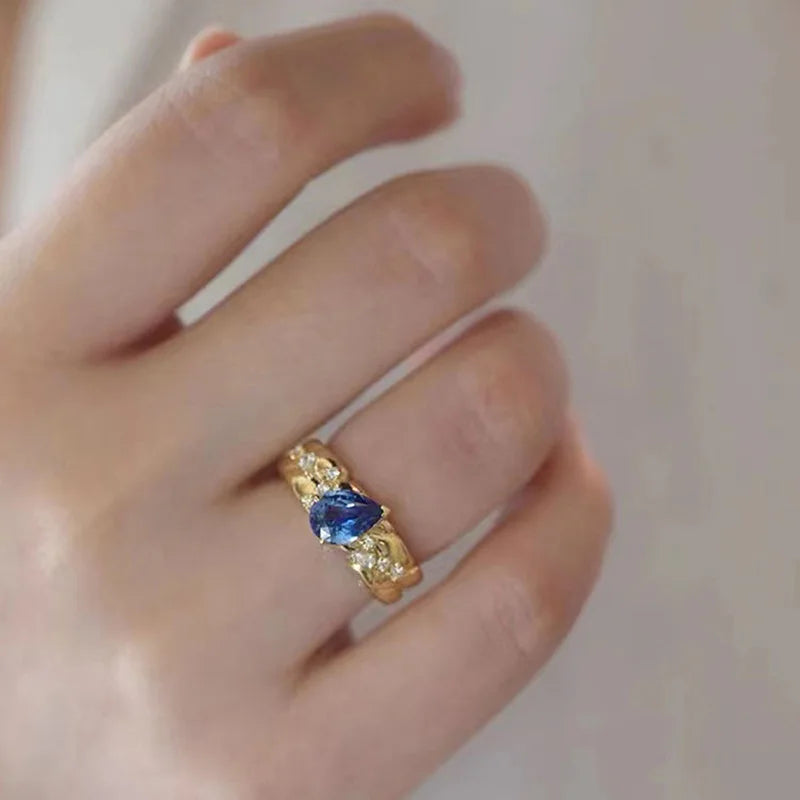 New Palace Feng Shui Blue Zircon Ring with Female Design, Personalized Temperament, Trendy Elegance, Old Money Style Jewelry