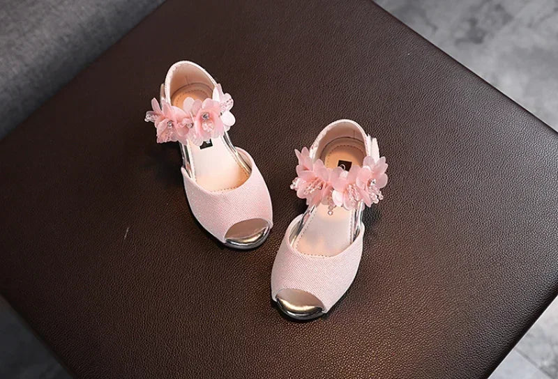 Summer New Style Children's Sandals Girls Fashion Rhinestone Flower Princess Shoes Little Girls Soft Soled Dance Shoes Girls