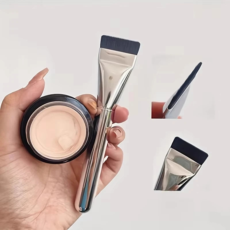 2PcsMulti-Use Foundation Ultra-Fine, Hypoallergenic Nylon Bristle Oval Foundation Brush - Perfect for Face Contouring