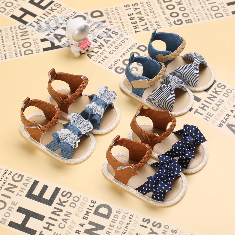 2025 Infant Baby Girls Summer Sandals with Flower Bowknot Soft Sole Wedding Dress Flats Newborn First Walkers Crib Dress Shoes