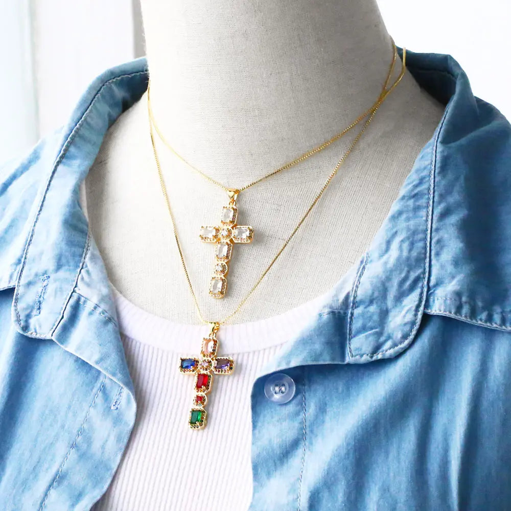Flola Women'S Crystal Cross Necklaces Multicolor Luxury Pendant Necklaces Christian Copper Gold Plated Religious Jewelry Nkeb775