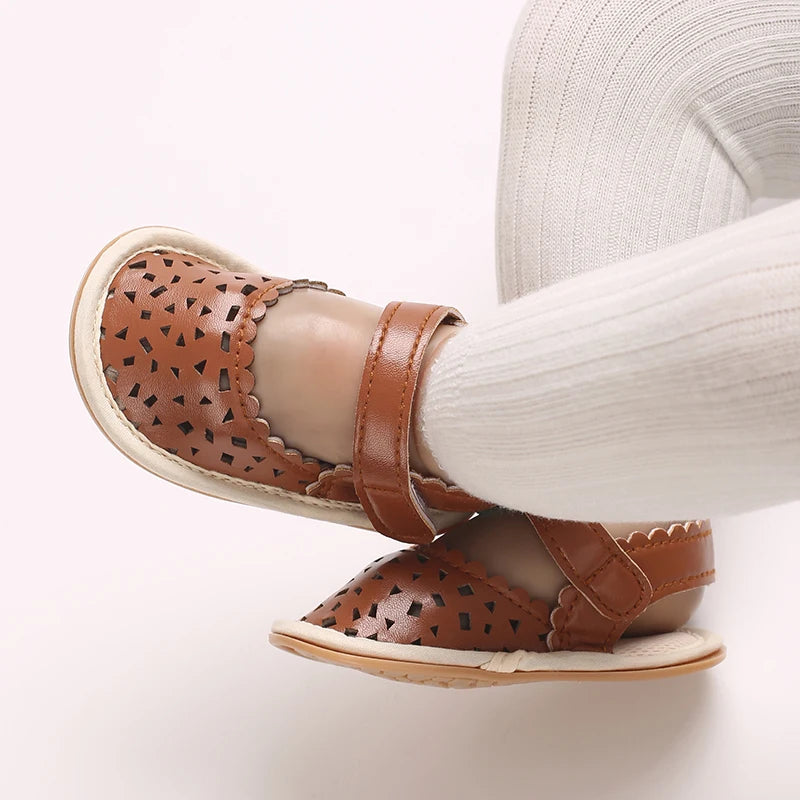 0-18M Baby Girls Summer Fashion Classic Minimalist Hollow Sandals Anti-Slip Casual Walking Shoes