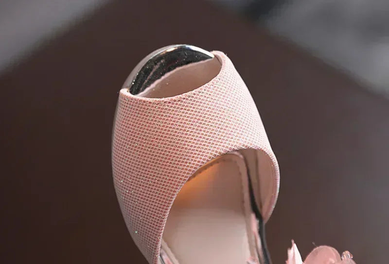 Summer New Style Children's Sandals Girls Fashion Rhinestone Flower Princess Shoes Little Girls Soft Soled Dance Shoes Girls