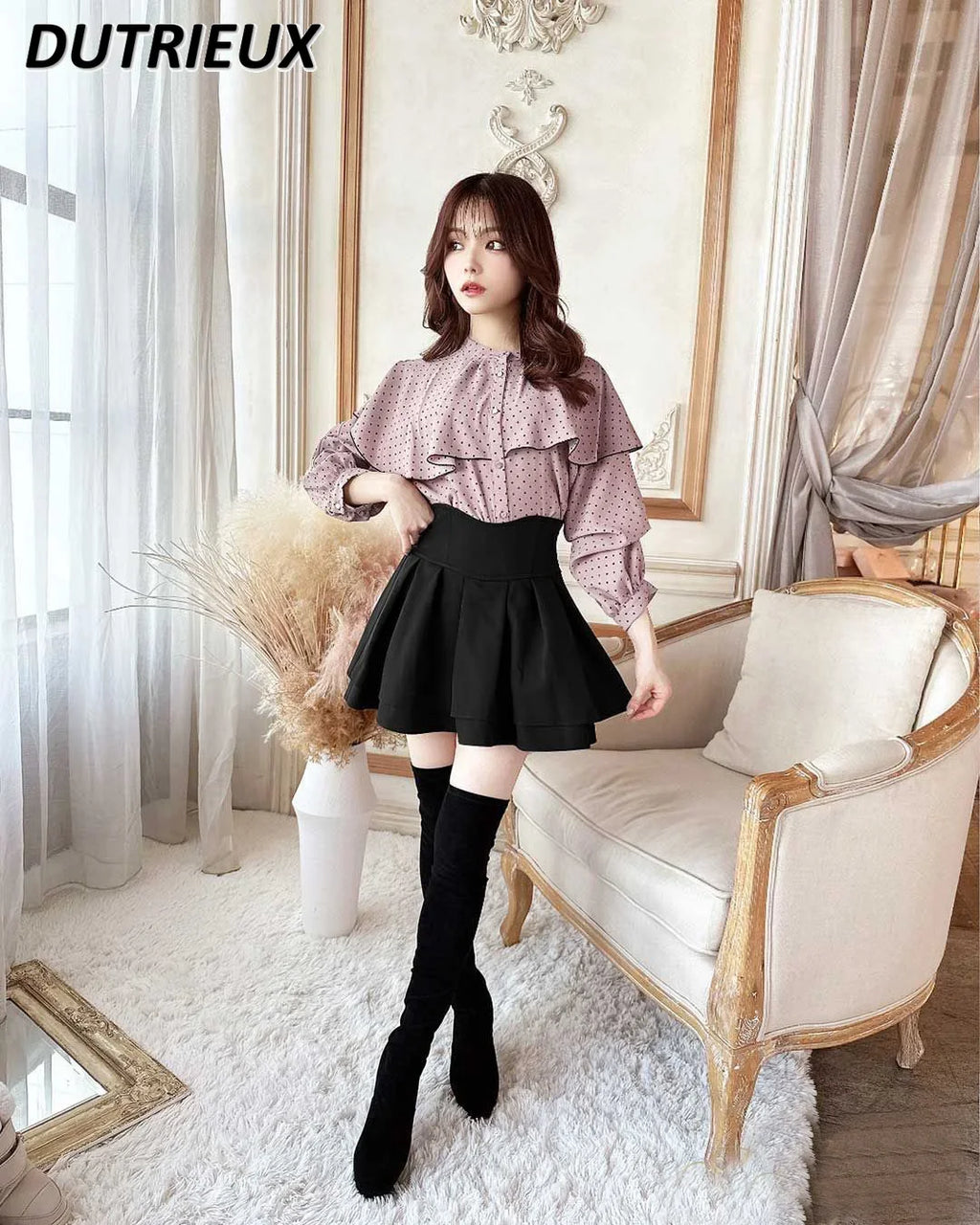 Japanese Lolita Black Skirts Women 2023 Spring Autumn New Radian Waistline Slim Short Pleated Skirt Female Mini Skirt Culottes