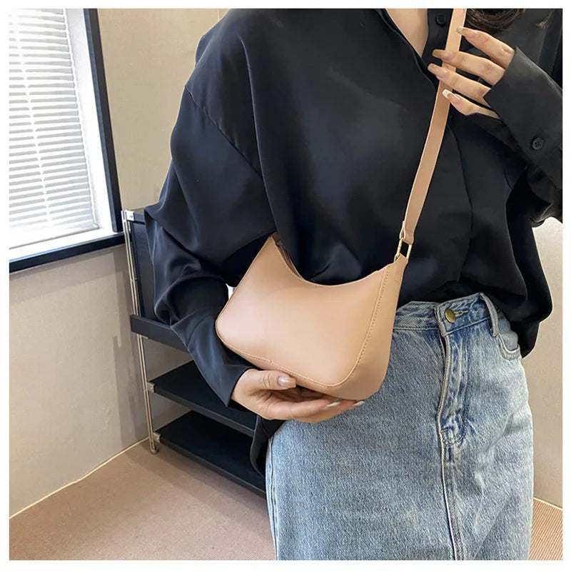 Fashionable and Trendy Solid-Color Handbag, Simple and New Small Square Bag, Stylish and High-Quality Single-Shoulder Armpit Bag