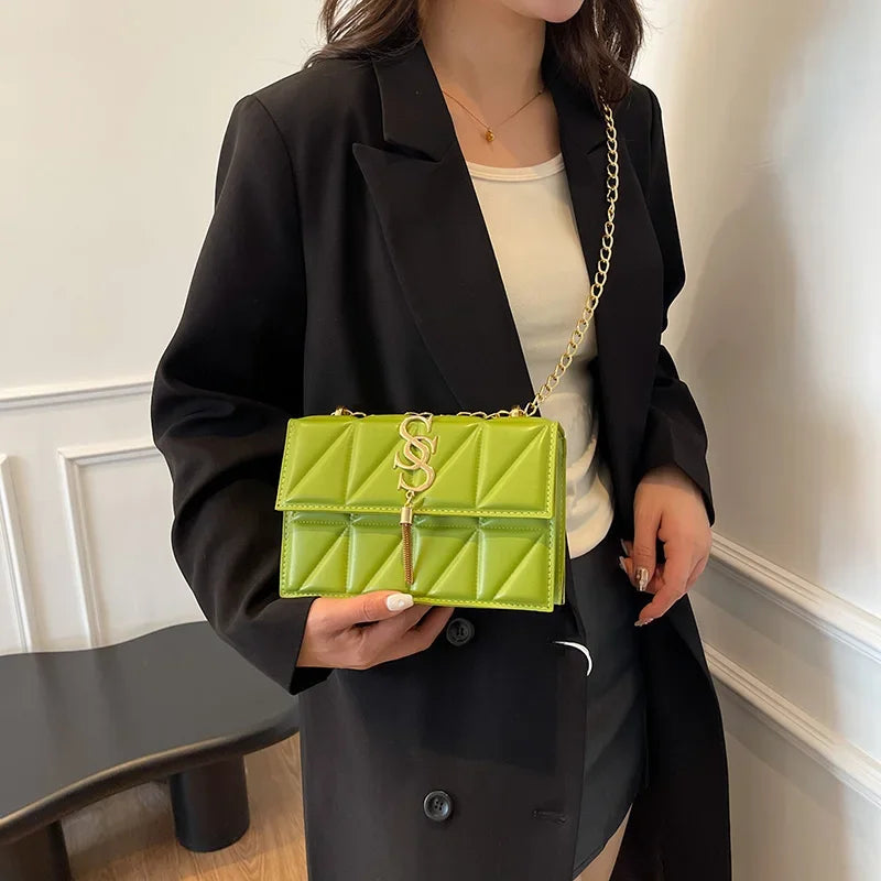 Trendy Luxury Argyle Quilted Flip Small Square Bag Metal Letter Tassel Diagonal Cross Package Commuter Shoulder Bag