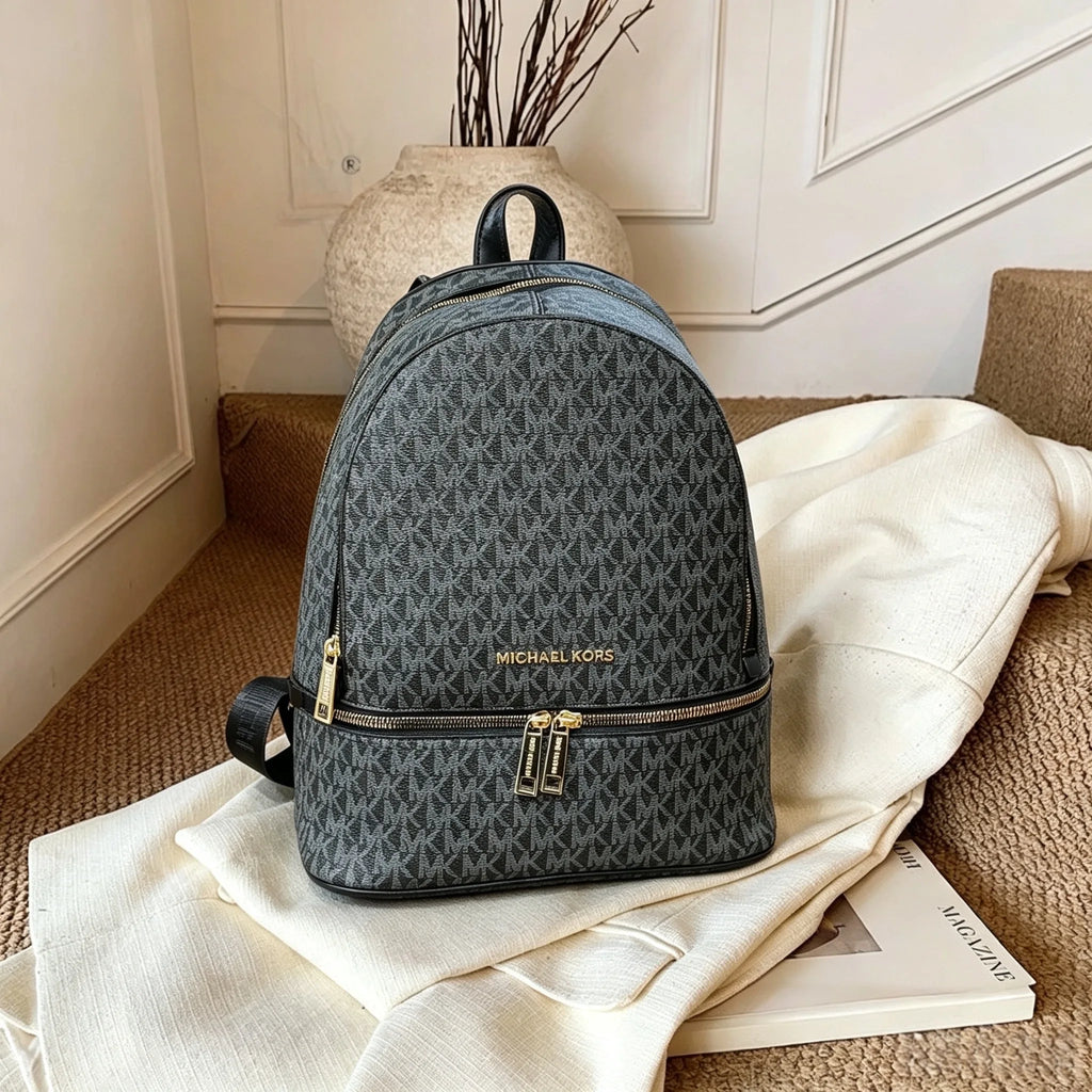 Brand new design Michael Kors Young Chamber women's backpack, a classic, stylish, versatile shoulder bag
