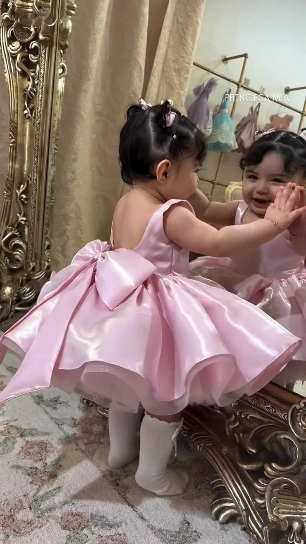 Wedding Mini Flower Girl Dress 2026 Satin Sleeveless Backless Bow Short Tutu Dress Baby Princess Dress Formal Party Dress Custom