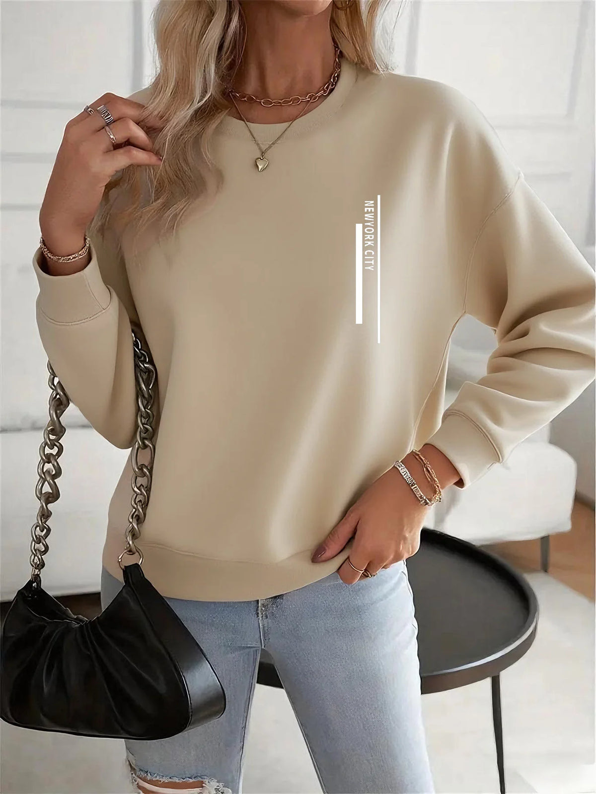 Women's Casual Heart Print Pullover Sweatshirt - Long Sleeve Knit