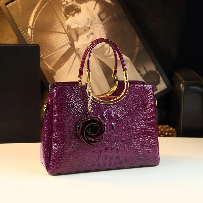 Elegant Leather Crocodile Pattern Wedding Handbag for Women Suitable for Bridal Events And Cheongsam Outfits European Vintage...