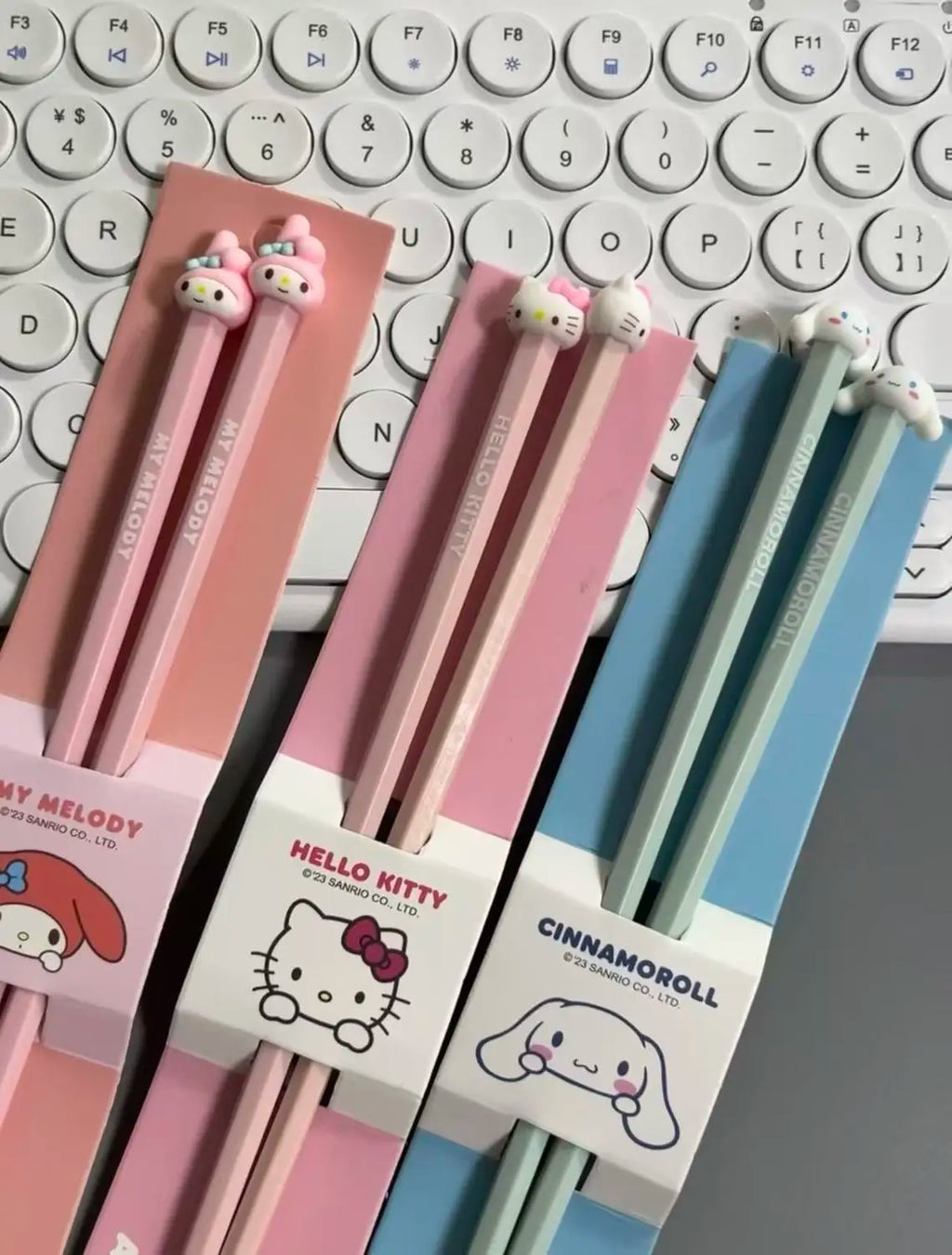 Palillos bonitos de dibujos animados con diseño de animales Kawaii, cubiertos japoneses reutilizables, accesorios de cocina y comedor, regalo para adolescentes al por mayor