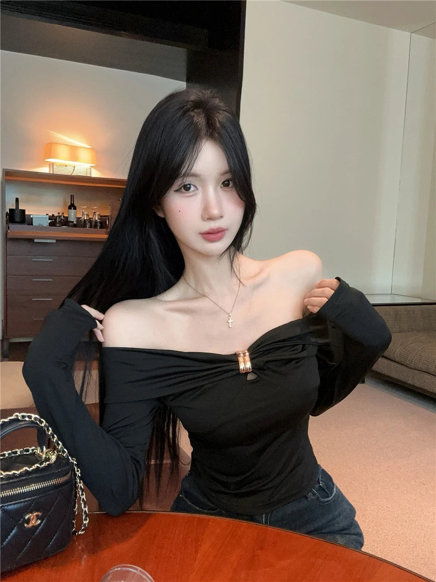 Sexy Hollow out Metal Long Sleeve T-Shirt Slim Fit Beautiful Design Shoulder Bared Autumn Fashion for Young Women Hollow out ...