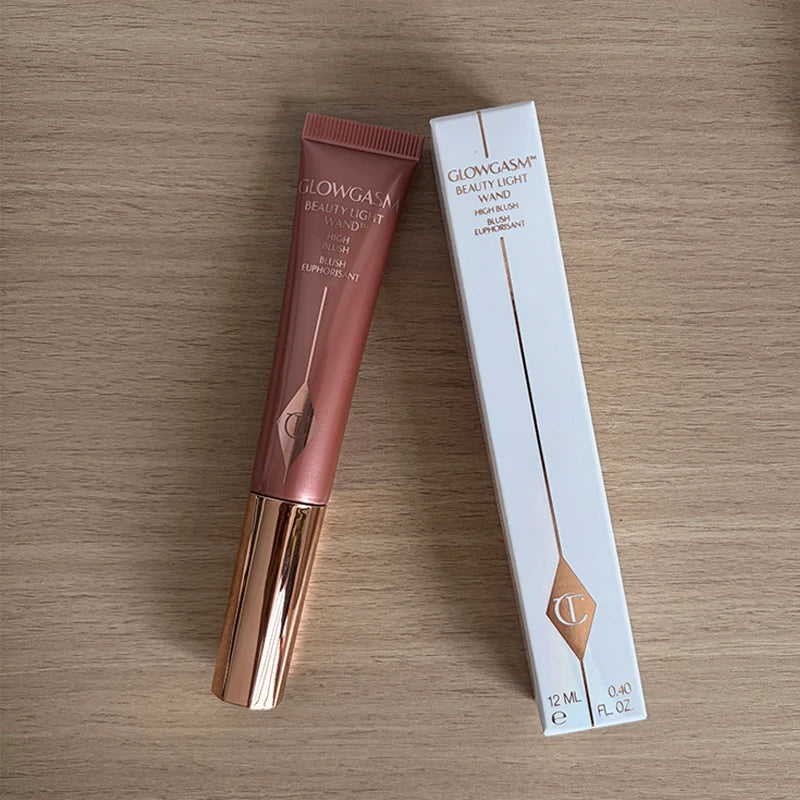 CT Hydrating Lip Gloss Lipstick