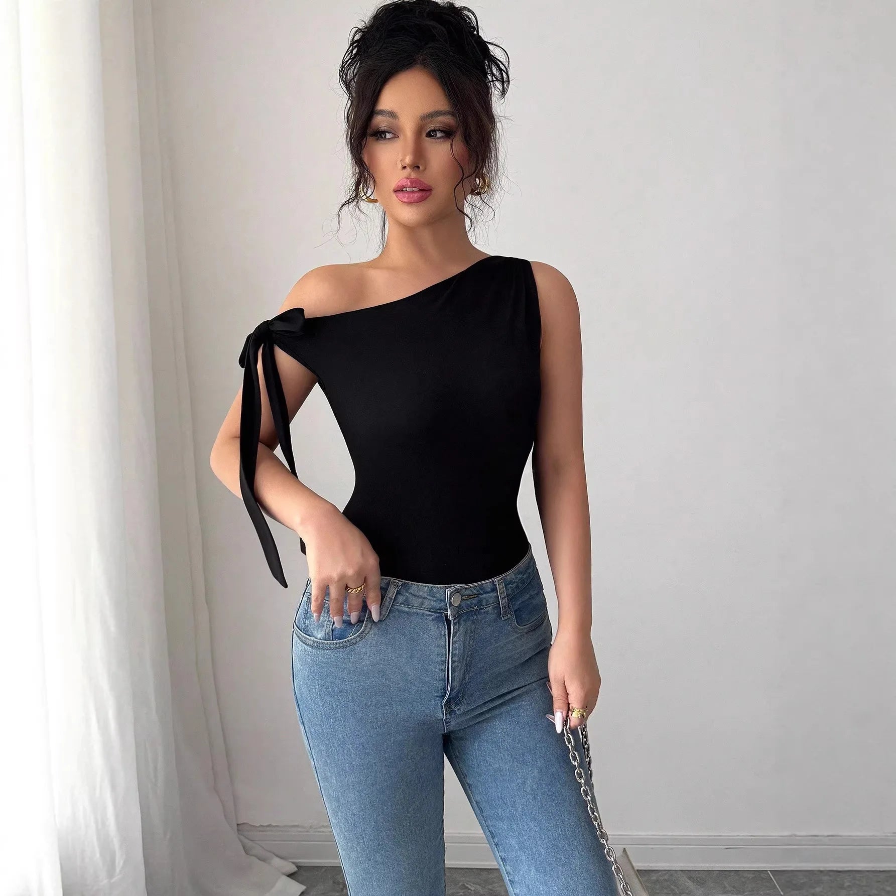 New Women's Elegant Commuter Solid Color Slash Shoulder Kink Lace-Up Slim T-Shirt