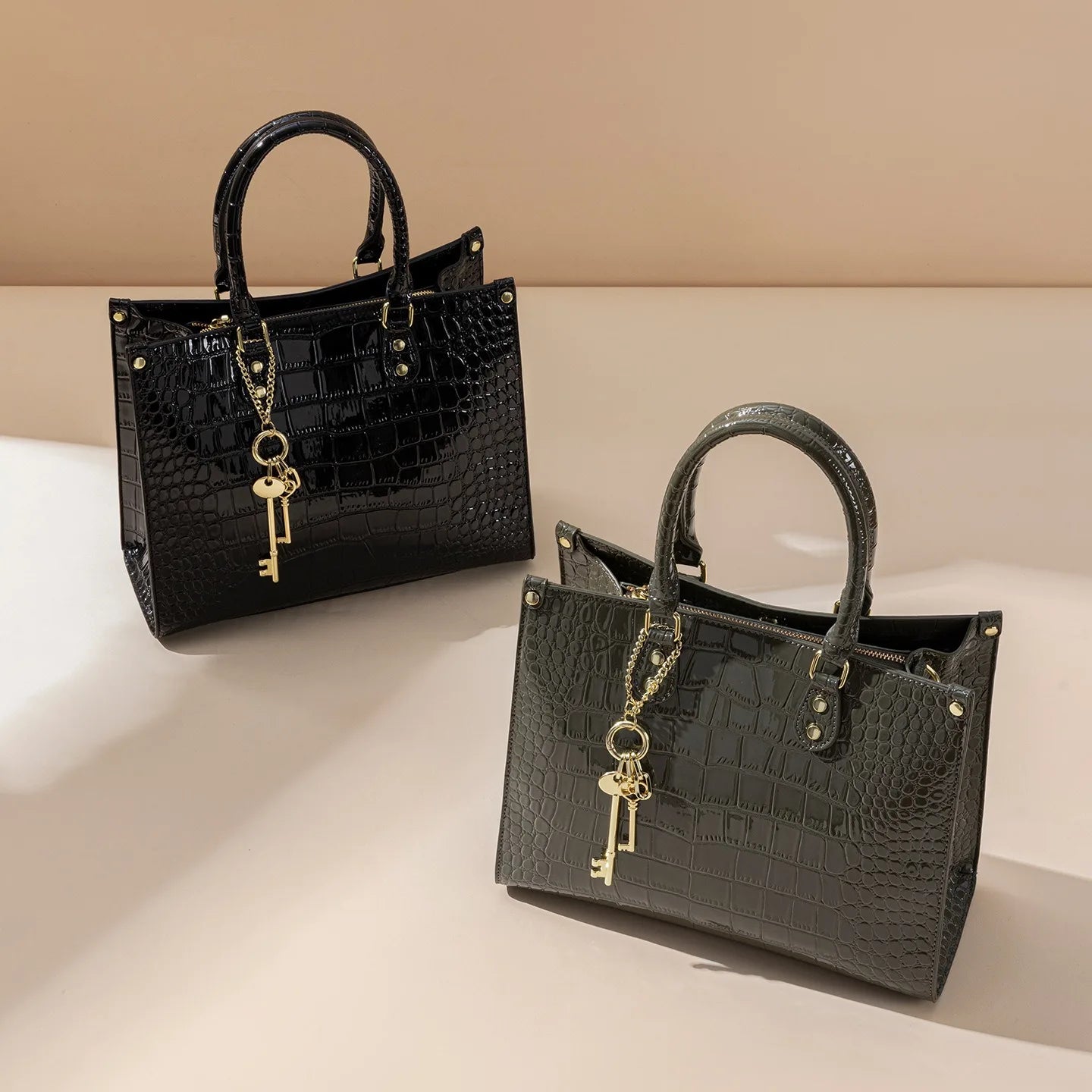 Shiny Crocodile Pattern Top-Handle Bag Women Glossy Patent Crossbody Shoulder Bag Elegant Tote Satchel with Key Pendant