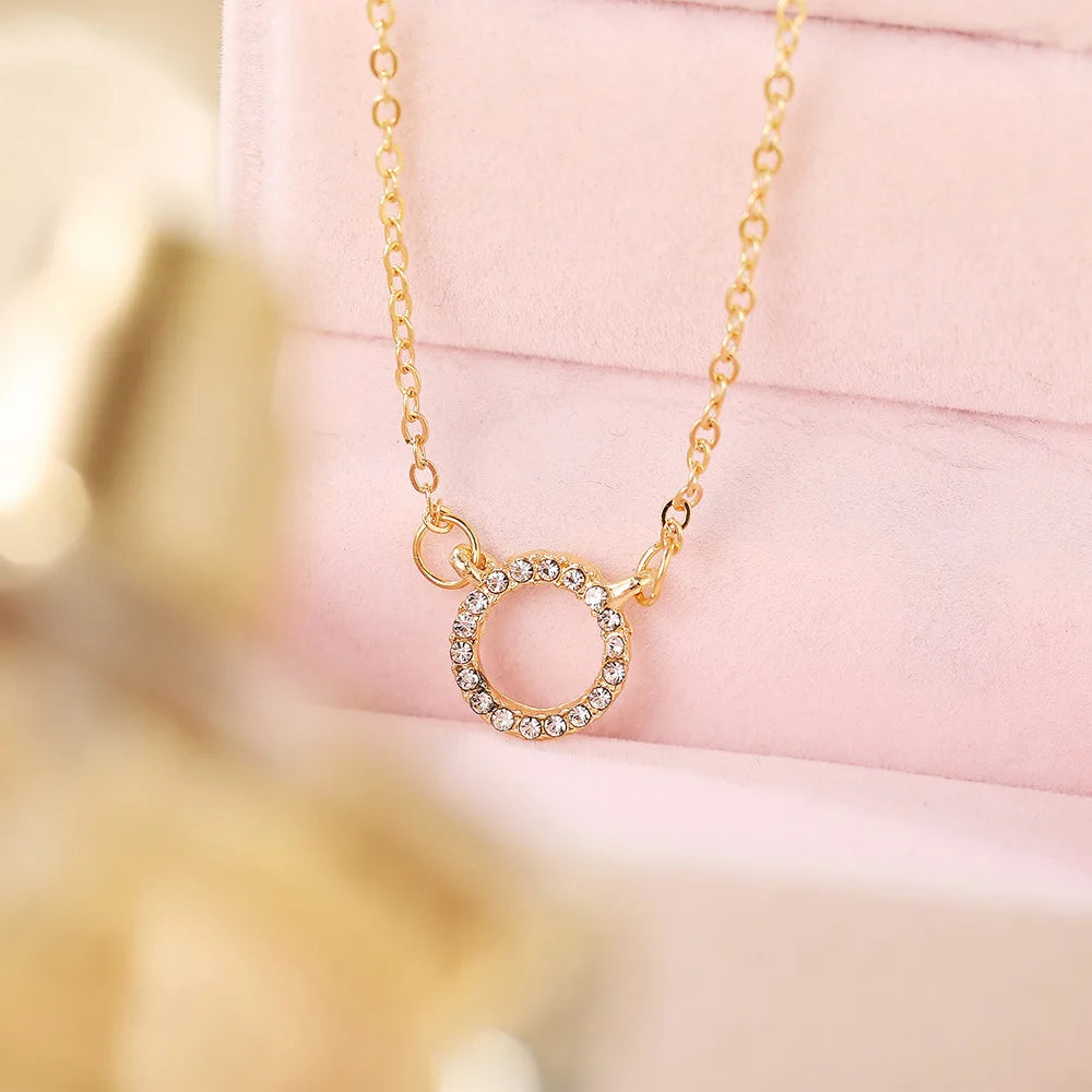 Fashion Trend Elegant Crystal Circle Pendant Necklace
