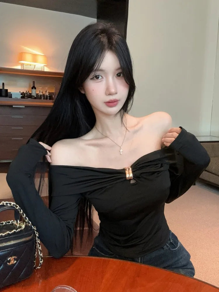 Sexy Hollow out Metal Long Sleeve T-Shirt Slim Fit Beautiful Design Shoulder Bared Autumn Fashion for Young Women Hollow out ...