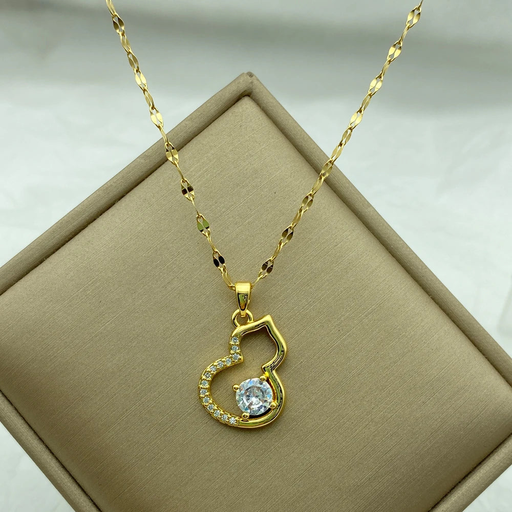 18K Gold Plated Stainless Steel Necklace for Women Copper Pendant Necklace Gold Plated Heart Butterfly Zircon Jewelry