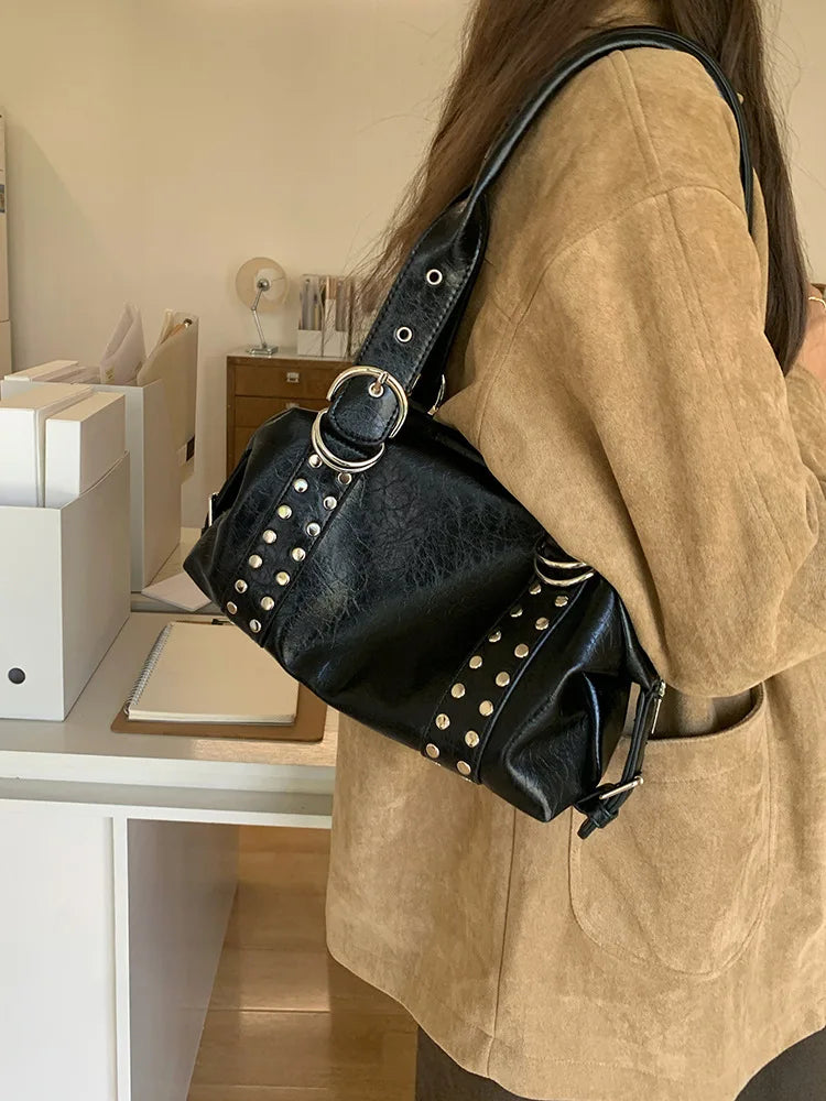Fashion Rivet Women Shoulder Bag PU Leather Hot Girl Motorcycle Bag Bolsa Feminina Female Underarm Bag Ladies Big Handbag Black