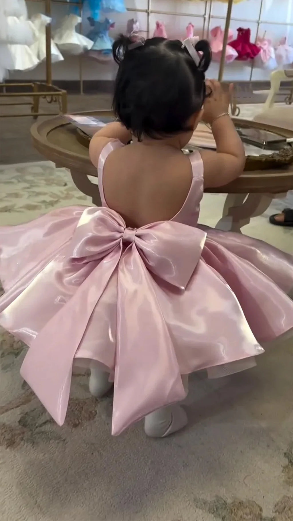 Wedding Mini Flower Girl Dress 2026 Satin Sleeveless Backless Bow Short Tutu Dress Baby Princess Dress Formal Party Dress Custom