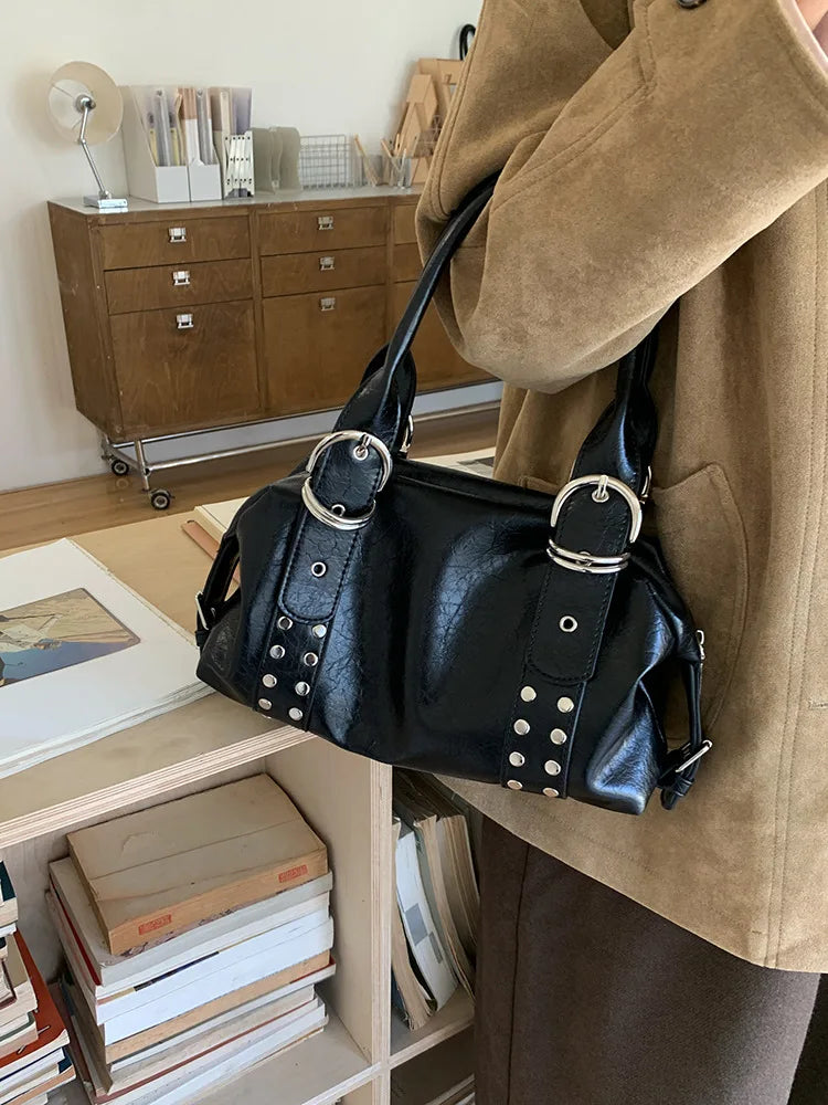 Fashion Rivet Women Shoulder Bag PU Leather Hot Girl Motorcycle Bag Bolsa Feminina Female Underarm Bag Ladies Big Handbag Black