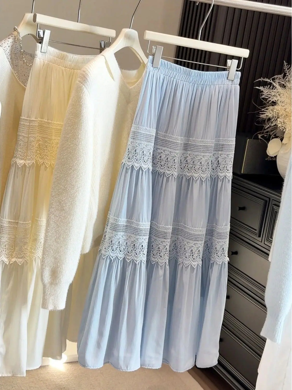 French Gentle Style Lace Splicing High Waist Casual Half Skirt Women Early Spring New Slimming Cake Skirt Style Cotton Blend