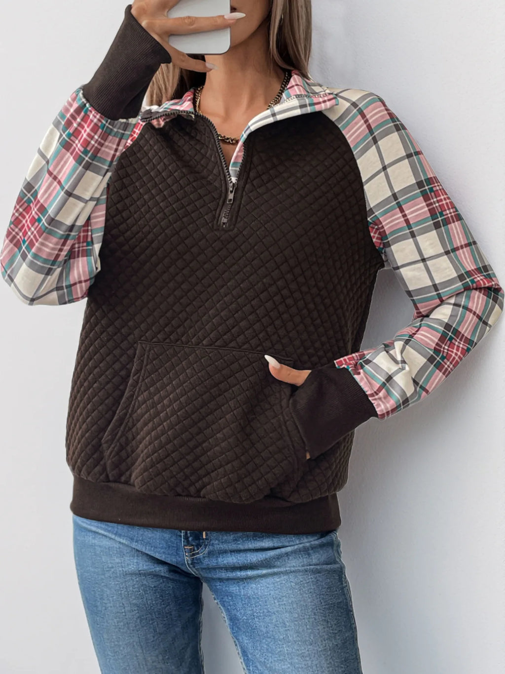 Women's Quilted Half Zip Pullover Plaid Sleeve Kangaroo Pocket Sweatshirt 2026