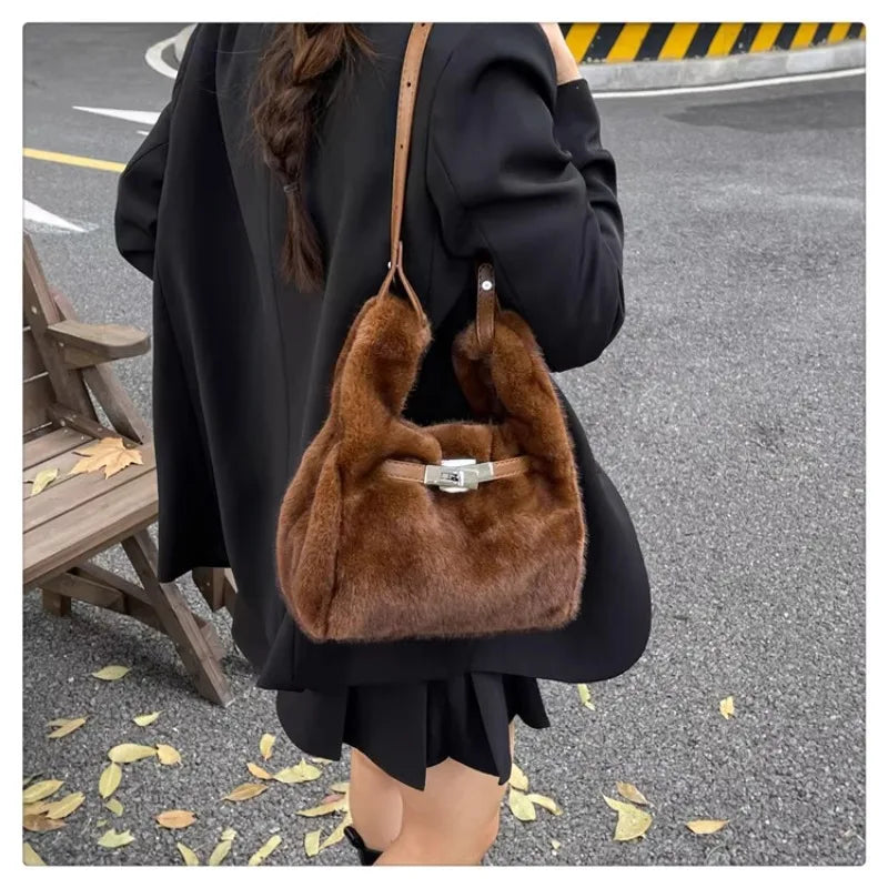 Fashionable Women's Bags Trend 2025 Faux Fur Shoulder Bags Plush Faux Mink Luxury Handbags Chic Crossbody Bag Solid Color Purses