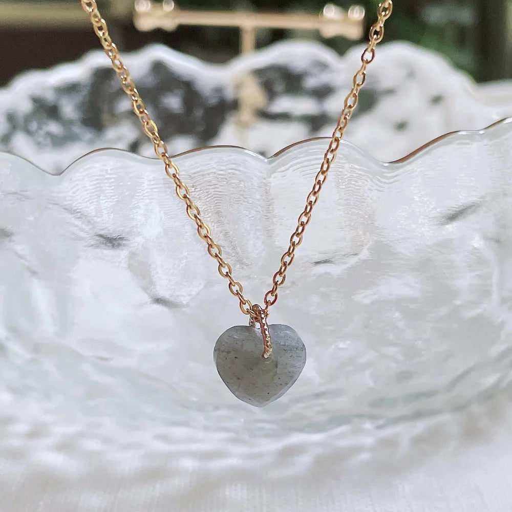 Korean Fashion Real Natural Crystal Stone Pendant Necklace Minimalist Jewelry Mini Small Heart Pendulum Steel Chain Women Choker
