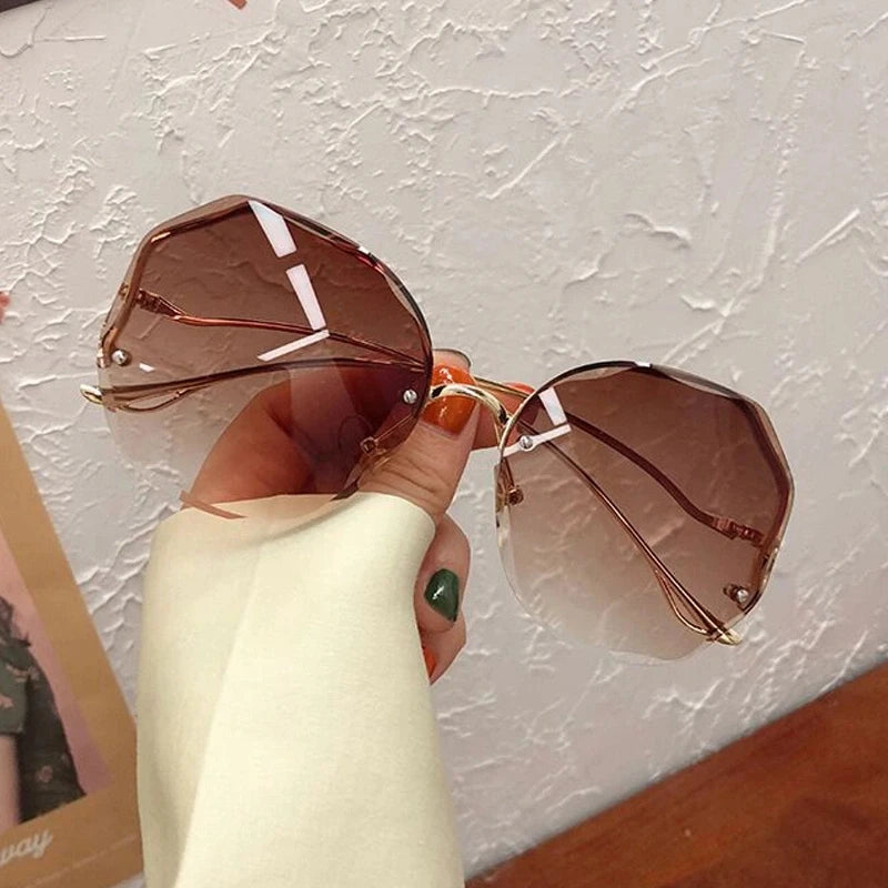 Rimless Sunglasses Polygon Fashion Popular Women Men Shades Big Frame Round Sun Glasses for Female Glasses Gradient Sunglasses