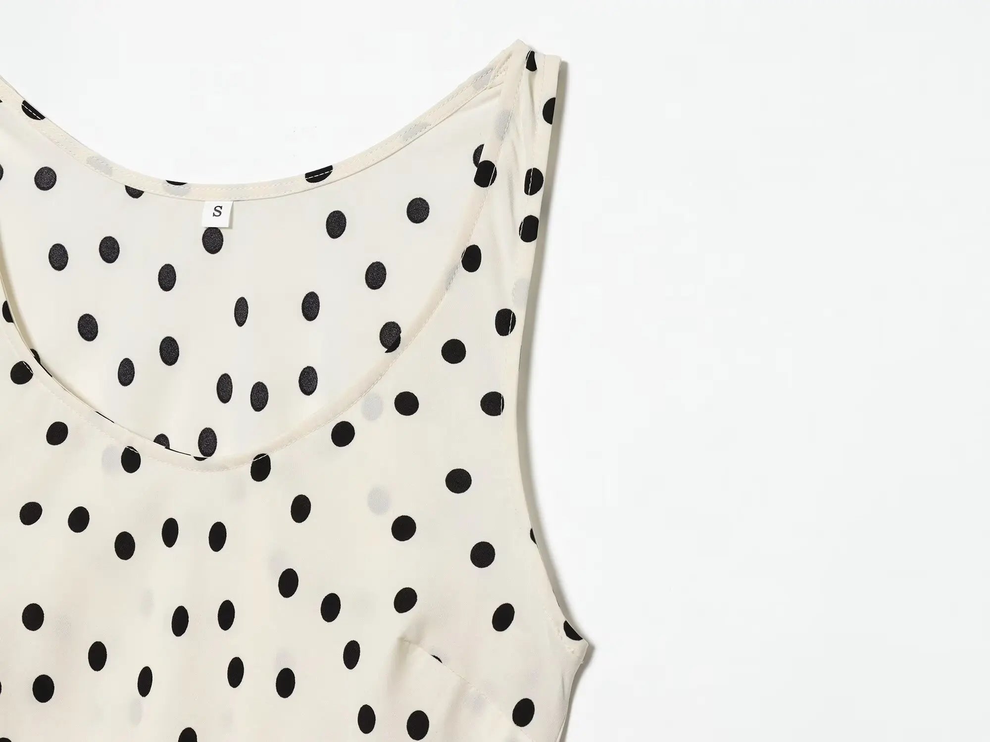 2026 Summer New Women's Fashion Sleeveless Waist-Slimming Polka Dot Print Vest Dress Vacation Style Camisole Mid-Length Dress
