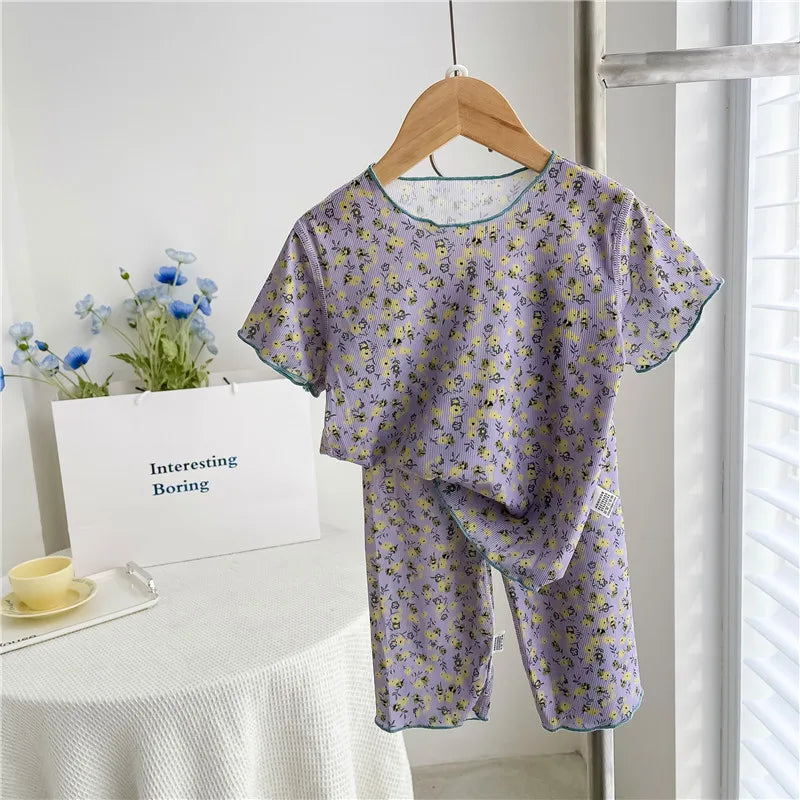 Girls' 2-Piece Summer Outfit Set - Short Sleeve T-Shirt and Shorts
