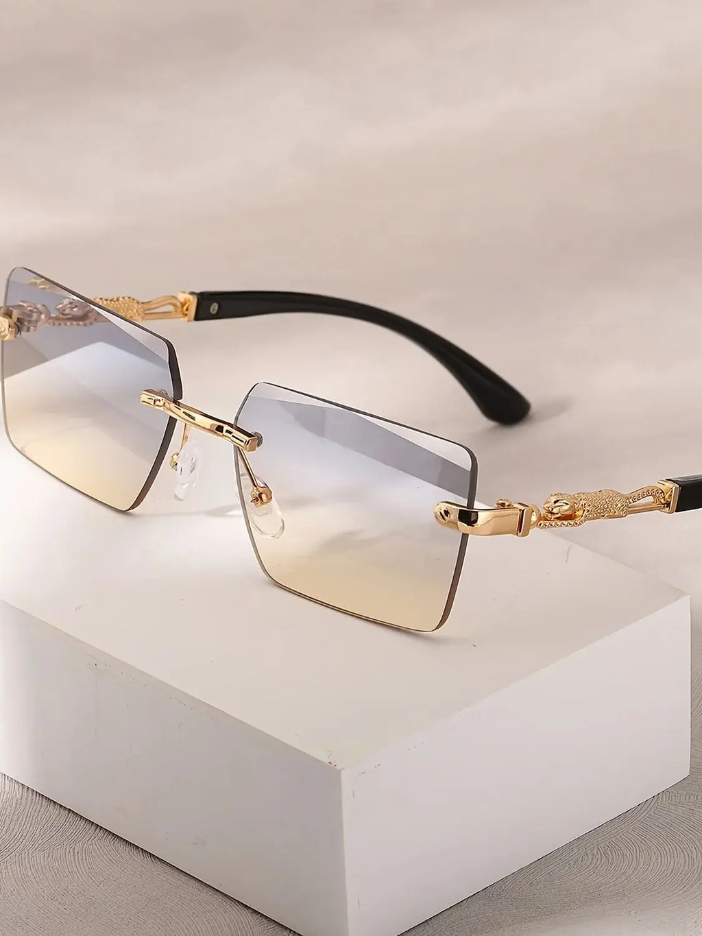 1pc Rimless Sunglasses Rectangle Women Men Shades Small Square Sun Glasses For Female Male Beach Vacation Travel Eyewear