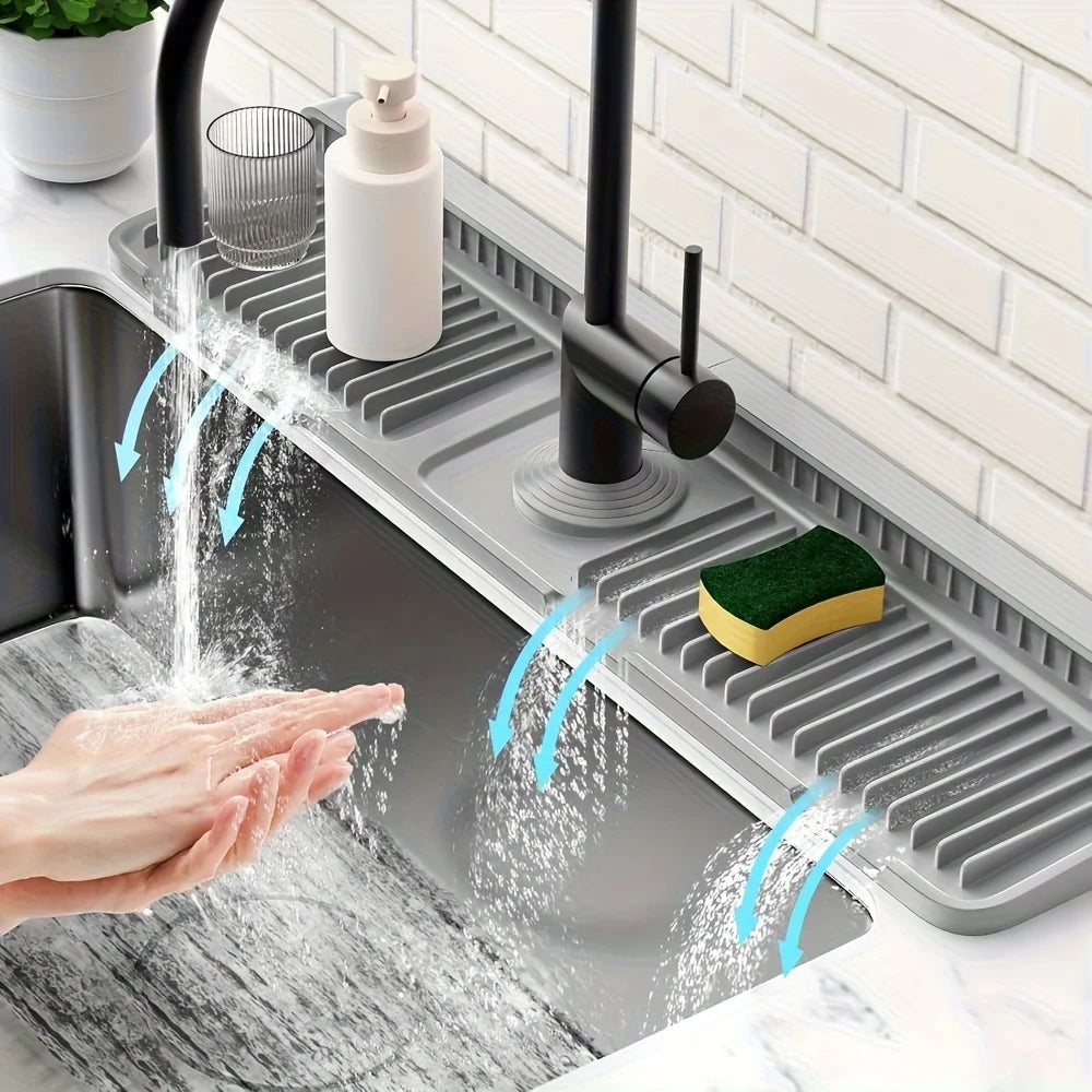 Protector contra salpicaduras para fregadero de cocina con diseño de pendiente de 7°, drenaje rápido, fijación a presión, recogedor de salpicaduras para encimeras de cocina y baño