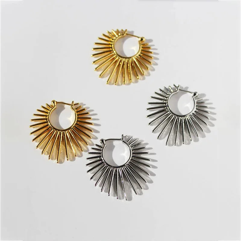 Trending French Metal Sunflower Hoop Earring Texture Elegant Geometry Cheap Earrings Female Fashion Jewelry Woman New
