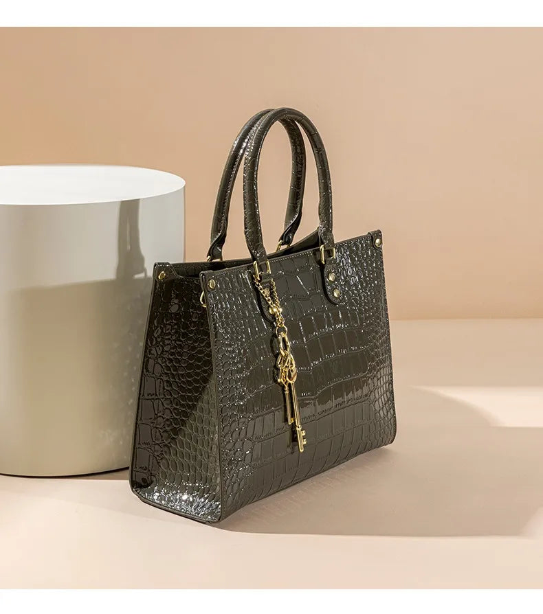 Shiny Crocodile Pattern Top-Handle Bag Women Glossy Patent Crossbody Shoulder Bag Elegant Tote Satchel with Key Pendant