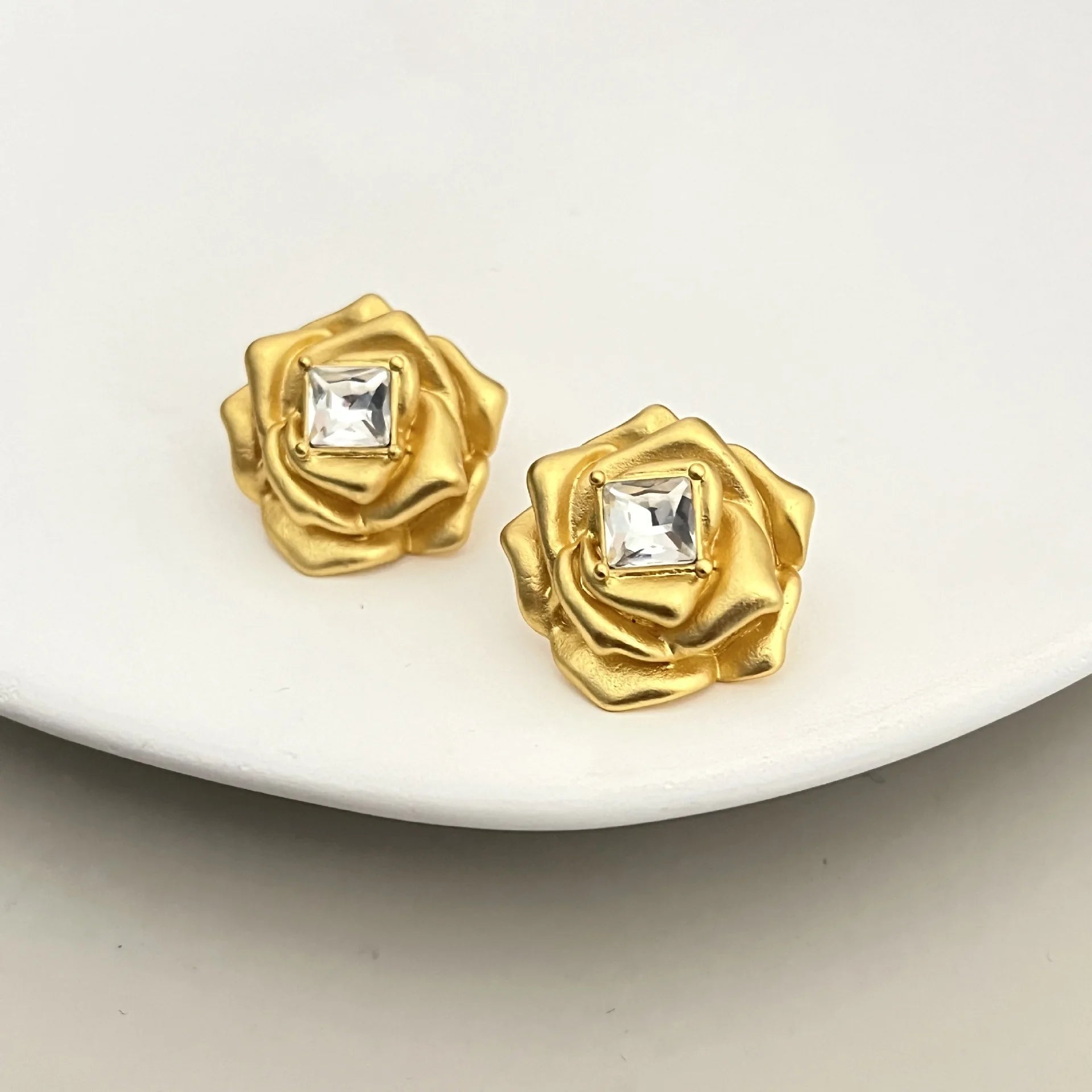 Trendy Jewelry Elegant Temperament Metal Flower Earrings For Women'S Female Gifts Delicate Design Ear Accessories Hot Selling