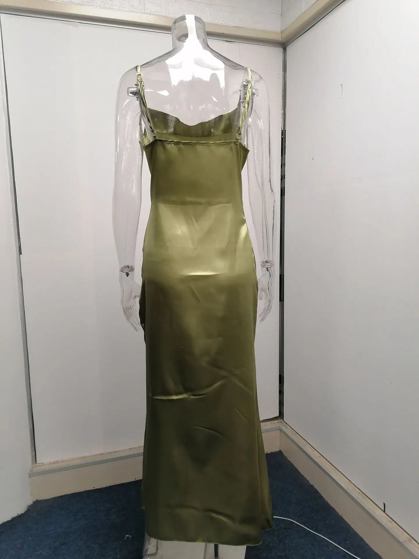 Women's Spring New Strap Women's Dress, European and American High End Sexy Spicy Girl, Low Cut Satin Split Back