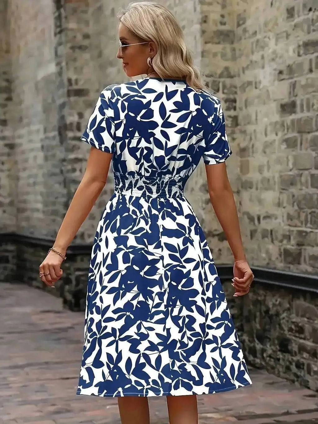 2026 European American New Spring Summer Short-Sleeved V Neck Leaf Floral Large Hem Skirt Waist Dress Dresses Tops 2KD7