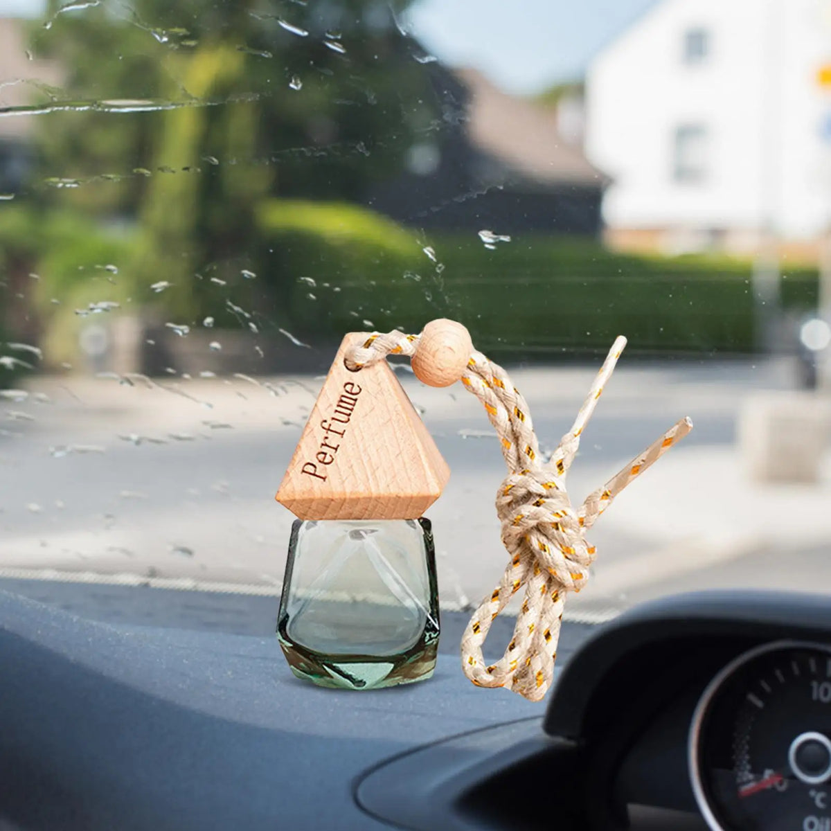 8ml Car Diffuser Bottle Hanging Perfume Fragrance Air Freshener Empty Glass Bottle for Automobiles Essential Oils Diffuser