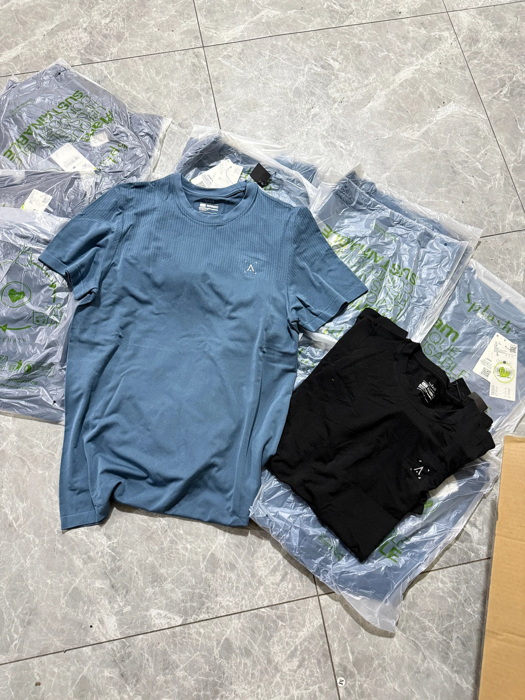 Outdoor Sports Men's T-Shirt Quick Dry Anti-Sweat Reflective Laser Perforated Short Sleeve Ultra Light Breathable Comfortable