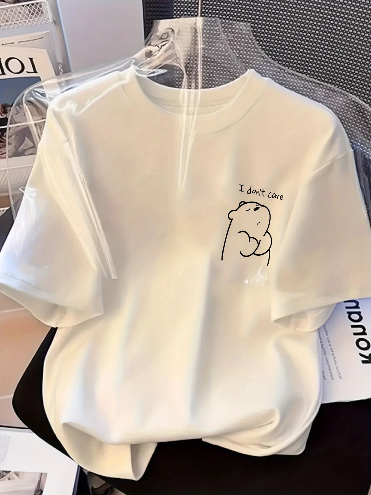 Men's Cotton T-Shirt - White Loose-Fitting Penguin Graphic Short-Sleeve