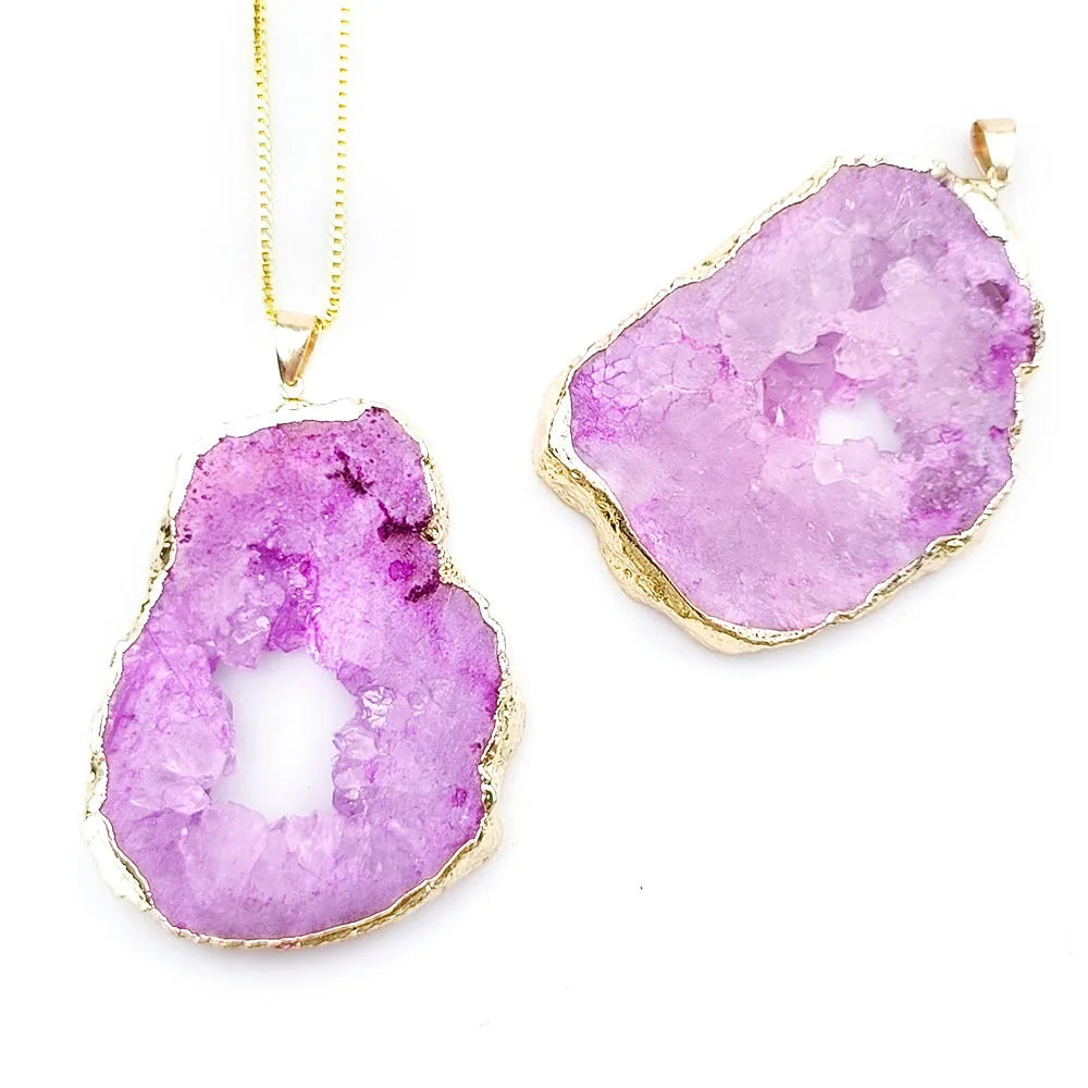 Natural Agate Slice Druzy Necklace Irregular Quartz Geode Pendant Necklace with Gold Plated Edge Crystal Stone Jewelry for Women