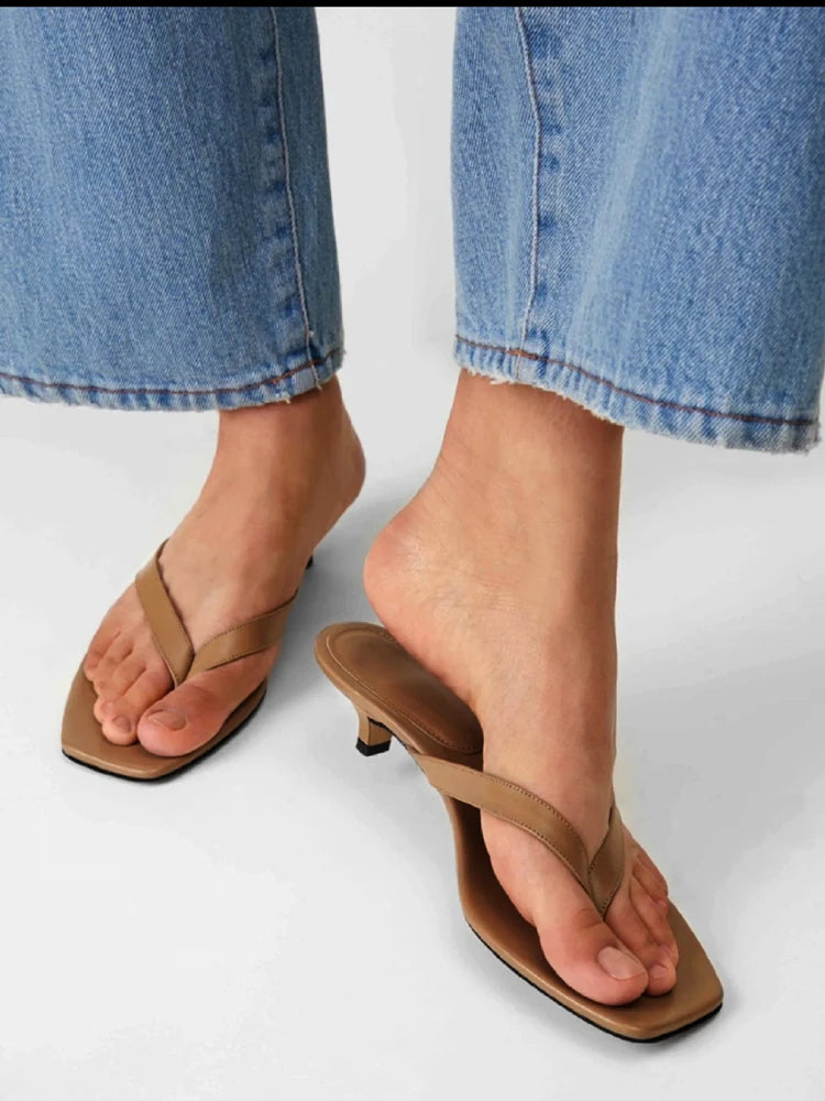 2024Summer New Leather High Heels Herringbone Slippers For Women'S Wearing French Fairy Style Square Toe Clip Sandals