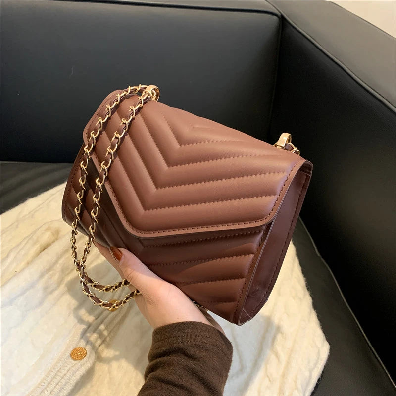 Fashionable Elegant Argyle Quilted Small Square Bag Woven Chain Magnetic Suction Buckle Diagonal Cross Bag Commuter Shoulder Bag