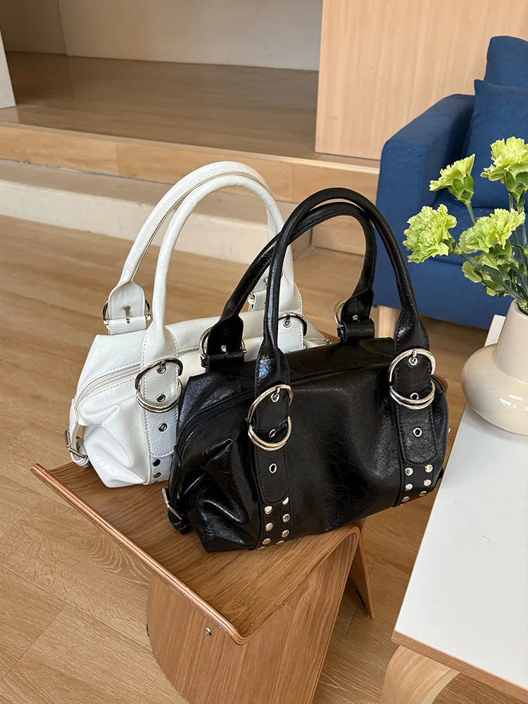 Fashion Rivet Women Shoulder Bag PU Leather Hot Girl Motorcycle Bag Bolsa Feminina Female Underarm Bag Ladies Big Handbag Black